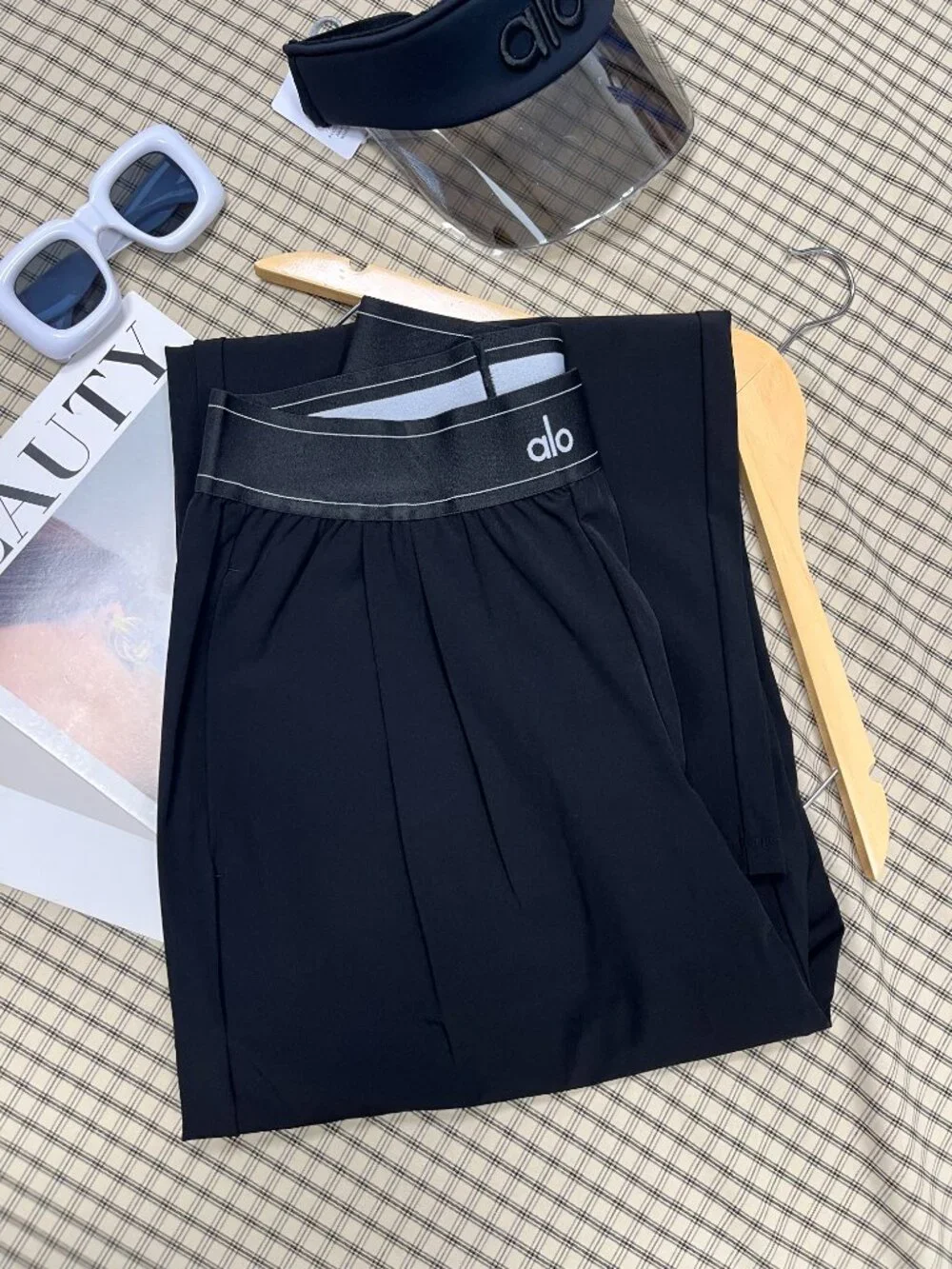 🔥Obsessed!NWT ALO Yoga Suit Up Trouser Black (Regular) Brunch Pants 🖤